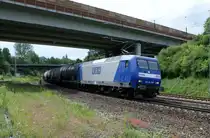 145-CL 206 mit einen Kesselwagenzug hinter Fulda Richtung Norden am 09.06.2011