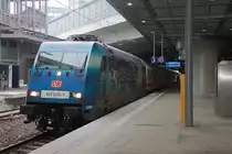 In Berlin S�dkreuz steht  die 101 070-1  Adler Mannheim  am 30. Januar  2011 bereit zur Weiterfahrt nach Krakow Glowny mit dem  EC 249