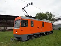 Schienenreinigungs Tram mit der Betriebsnummer 2330 in der Schlaufe in Pratteln. Die Aufnahme stammt vom 09.06.2011.