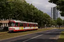 Tw 3048 als 719 zum Polizeipr�sidium an der Poststra�e in D�sseldorf am 09.06.2011