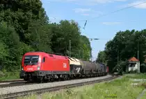 1116 261-7 mit einem G�terzug in A�ling 4.6.11