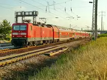 143 952-0 am 01. August 2010 mit einem Regionalzug (RE 7*) nach Belzig kurz vor der Einfahrt in den Bahnhof Berlin Sch�nefeld Flughafen.

<br>*Text ge�ndert auf Hinweis von Stephan Kemnitz