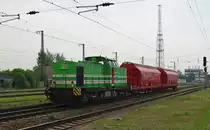 Endlich auch mal gesehen! Die  Lisa 2  der Erfurter Bahn. 293 025-3 mit zwei neuen Kaliwagen in Fahrtrichtung Halle/Leipzig. Aufgenommen am 28.04.2011 in Gro�korbetha.