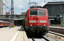 111 001-4 mit der RB 5427 (M�nchen Hbf-Innsbruck Hbf) im Startbf 4.6.11