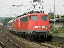 DB 115 509-2 mi einer Br 120 im Schlepp in Koblenz-L�tzel am 4.6.2011