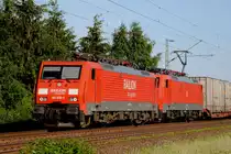 189 010-2 mit Schwesterlok am 04.06.2011 bei Woltorf