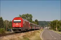 2016.092 konnte heute, am 22.06.2010 mit dem R 4731  Raabradler  bei Messendorf aufgenommen werden.