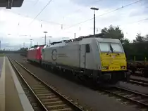 186 304-2 und 186 322-4 (Euro Cargo Rail) stehen beide abgestelltam 21.06.2011 in Einsiedlerhof
 

