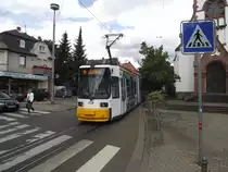 Eine MVG Stra�enbahn in Mainz Finthen am 14.06.11