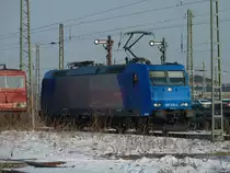 185 515 steht am 21.2.11 allein in Zwickauer G�terbahnhof