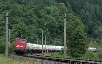 140 838-4 und 789-9 mit einem Druckgaskesselwagenzug bei 	Langenprozelten 22.6.11