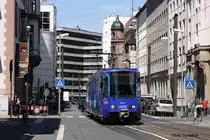 6137 war am 28.06.2011 auf ihrer Stammlinie  17  unterwegs am Schauspielhaus von Hannover.