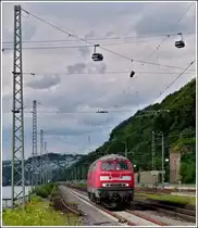 - Bahnimpressionen rundum Koblenz - Die 218 261-6 f�hrt am 24.06.2011 solo durch den Bahnhof Koblenz-Ehrenbreitstein. (Jeanny)