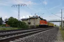 LOCON 202 (201 222-7) ex DR 110 222-7 mit Bauzug in Vietznitz Richtung Friesack(Mark) unterwegs. 01.07.2011
