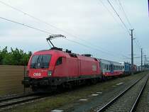 1116 101-5 zieht eine volle ROLA durch den Bhf. Marchtrenk Richtung Linz;110704