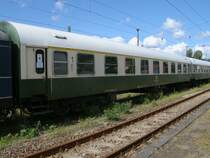 1.Klasse Abteilwagen A 51 80 19-45 172-4 im Strtebekersonderzug,am 25.Juni 2011,in Bergen/Rgen.