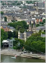 - Am Rhein - Die Talstation der Rheinseilbahn vor der Kulisse der St Kastor und der Liebfrauenkirche in Koblenz. 24.06.2011 (Jeanny) 