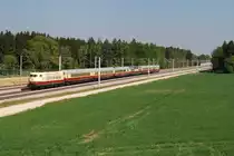 103 184 mit TEE 9 vor Althegnenberg (05.05.2011)