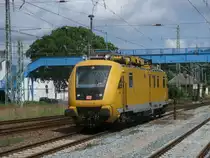 Nachdem die Oberleitungsst�rung,zwischen Bergen und Lietzow,am 18.Juli 2011,behoben war,kam 711 116 wieder zur�ck durch Bergen/R�gen.