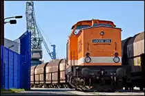 201 211-0 -Locon 201 wartet auf den n�chsten Einsatz.  Stralsund Nordhafen am 12.07.11 