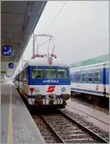 Der ÖBB 4030 310-9 wartet am 30 Mai 1995 in Bregenz auf die Abfahrt nach Lindau Hbf. 
 