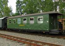 D�llnitzbahn 970-263 KB in der DBG 107 nach Oschatz Hbf, im Bf Glossen; 09.06.2011