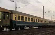 HEF 51 80 02-41 208-9 Bm im Sonderzug von Frankfurt (M) S�d nach Kaub, in R�desheim (Rhein); 02.07.2011