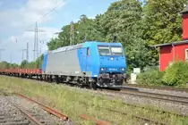 Am 17.8.2011 zieht 185 524-6 einen G�terzug durch Ratingen-Lintorf.