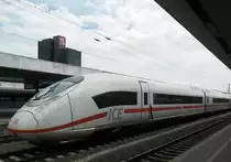 Der Velaro auf Testfahrt in Hannover HBF, am 07.07.2011