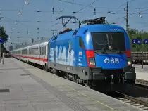 Eines der sch�nsten Geburtstagsgeschenke: Sch�ne Lok und bester Sonnenstand. Kyoto-Lok mit IC 118 in Dornbirn Hbf. Am Nachmittag geht es mit IC 119 wieder zur�ck nach Innsbruck. ( 22.08.2011 )

Lg