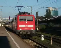 111 161 kommt mit einem RE aus Stuttgart am 20.August 2011 in W�rzburg an. Einen netten gru� an den Tf.