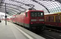 DB 112 123 mit dem RE 18152 (RE 1) von Frankfurt (O) nach Brandenburg Hbf, in Berlin Hbf; 09.08.2011