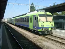 Hier steht ein NPZ der BLS als RE nach Thun am 20.8. in Burgdorf. 