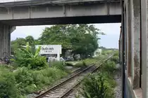 Die aufgelassene Hst. Lak Hok, Blickrichtung Hua Lamphong, am 11.Juni 2011.
