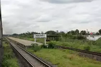 Hst. Khlong Nueng, Blickrichtung Ayutthaya, am 11.Juni 2011.