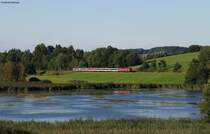 218 423-2 und 433-1 mit dem EC 192 (M�nchen Hbf-Z�rich HB)am Schwarzensee  10.8.11