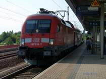 Und hier noch der zweite(wobei ich 182 006 die letzte Woche fuhr nicht gesichtet habe) R�ssel 182 011. 
Dresden Reick 24.08.11