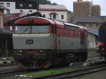 Bardotka 749 006-3 auf Bahnhof Tanvald am 7-8-2011.
