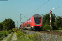 Gemeinsam machte ich mich mit Hannes M�ller am 24.08.2011 auf den Weg an die KBS 702, genauer gesagt zur BK Basheide. Kaum am Fotostandpunkt angekommen, kam auch schon der erste Zug. Angef�hrt von einem Dosto-Steuerwagen und geschoben von 146 235-7 passiert der RE 16840 (Offenburg-Karlsruhe) die BK Basheide.