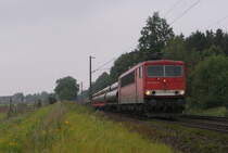 155 272-8 mit einem R�hrenzug in Reindorf am 04.08.2011