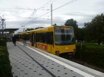 4113/4114 vollzieht am 05.09.2011 seine Fahrgastwechsel am halt Mineralb�der in Stuttgart 