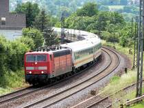 181 214 ist hier im Mai 2009 frisch von Luxemburg kommend bei der Einfahrt in den Wittlicher Hbf.
Lange wird es diese Leistung auf der Moselstrecke leider nicht mehr geben...