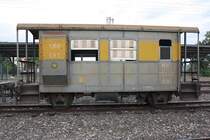 พ.ห.15148 (พ.ห.=B.V./Brake Van) am 12.Juni 2011 in der Pak Chang Station.

