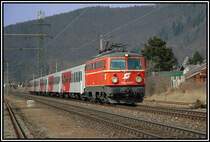 1142 533 mit R 4023 kurz vor der Einfahrt in den Grazer Hauptbahnhof am 22.3.2006
