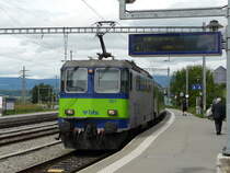 bls - RE nach Bern mit der Lok Re 4/4 420 501-9 in Kerzers am 07.08.2011