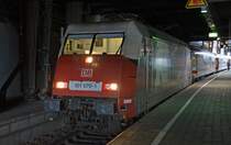 101 070 brachte am 27.08.11 den IC 2074 nach Hamburg Hbf, die Weiterfahrt nach Westerland �bernahmen zwei Loks der Reihe 218.