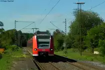 425 722-6 f�hrt als S1 nach Osterburken in Oberschefflenz ein. Aufgenommen am 10.09.2011.