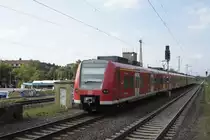 425 275 als S5, f�hrt die Station Hannover/Bismarkstra�e am 22.08.2011 ein.