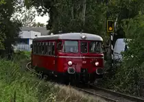 RSE Express: Rhein-Sieg-Eisenbahn MAN Vt25 am 10.9.2011 im  Industriewald  bei P�tzchen.