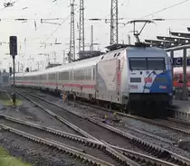101 060-2 mit IC2217 Stralsund-Stuttgart bei der Ausfahrt im Rostocker Hbf.11.09.2011